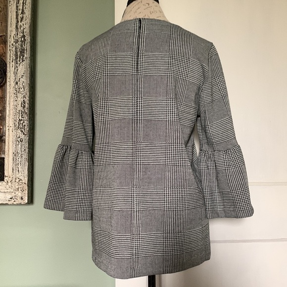 Calvin Klein Houndstooth Mixed Floral Embroidered Bell Sleeve Top - Picture 6 of 16